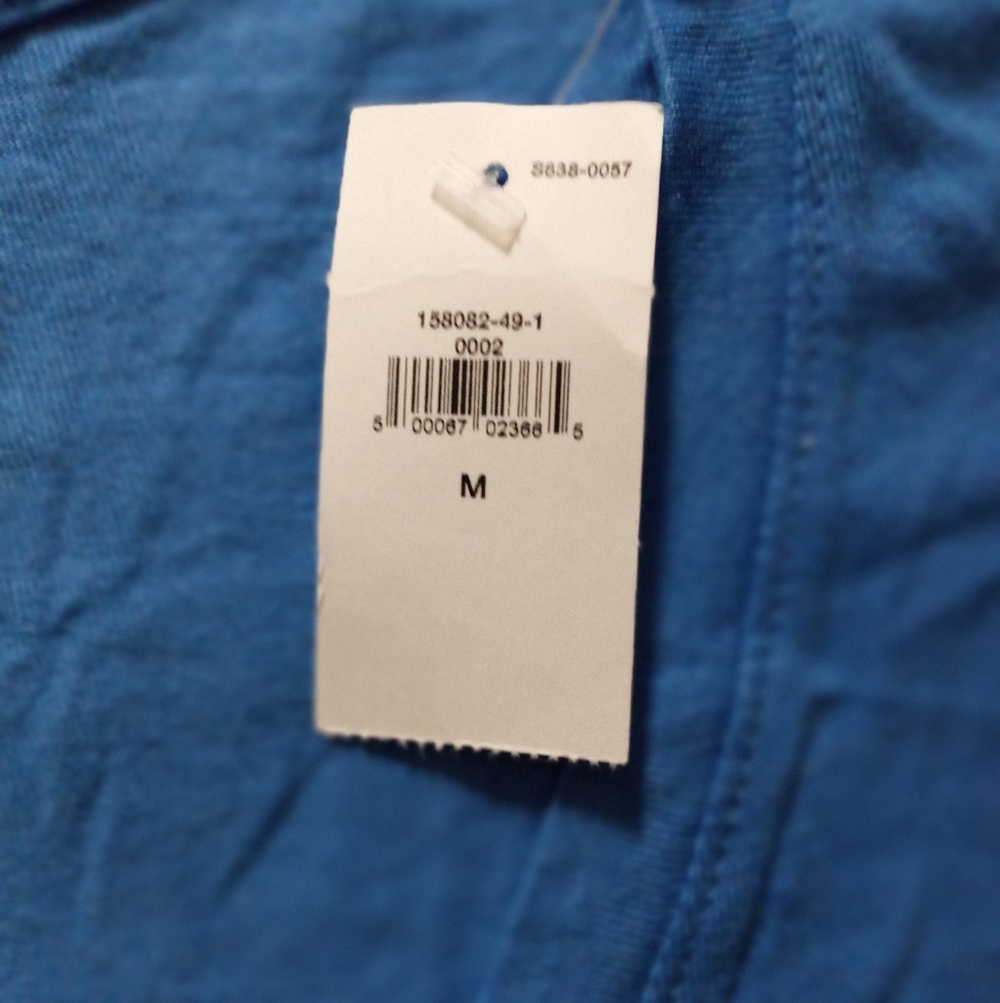 New GAP Favorite Tee M Blue NWT - Picture 3 of 3